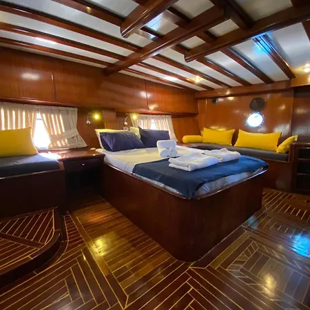 Luxury Private Boat Gulet With Crew And Cook For 8 Guests *