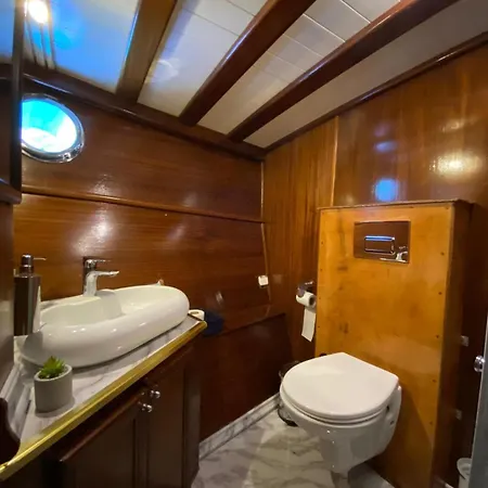 Luxury Private Boat Gulet With Crew And Cook For 8 Guests *